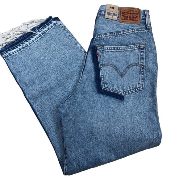 Levi’s ribcage NWT distressed jeans 29x27 - Picture 5 of 10